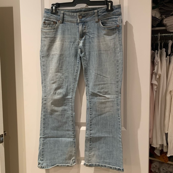 American Eagle “short” stretch jeans - Picture 3 of 7